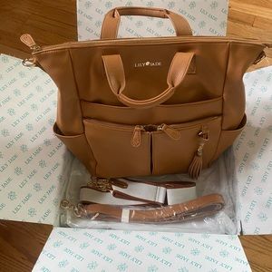 Lily jade camel Caroline